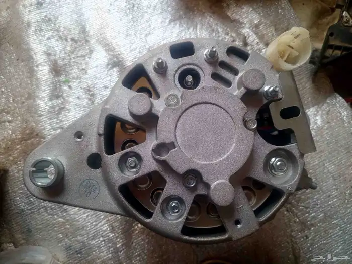 للبيع  دينامو جديد لحفار ميتسوبيشي النوع  دينامو 2