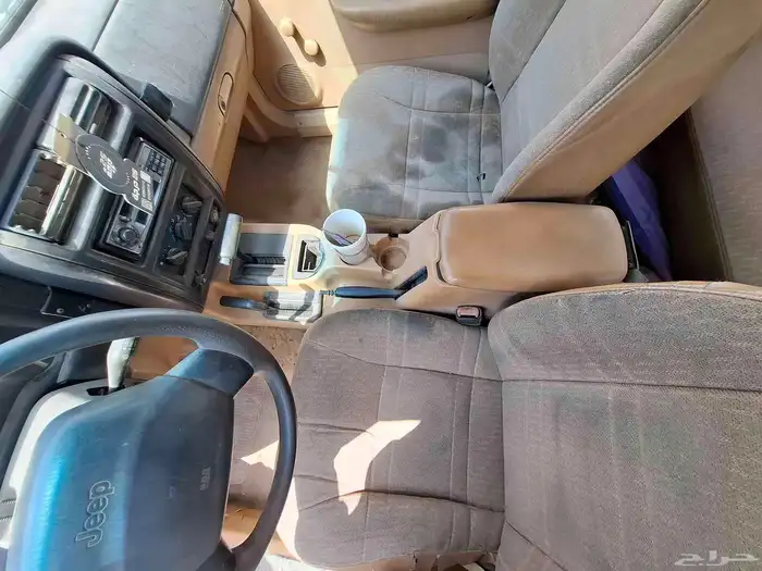 جيب شيروكي قير اوتوماتيك استماره مطوفه سنتين بدون فحص 2