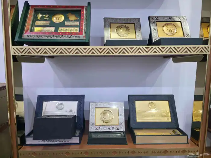 دعاية وإعلان مطبوعات بنر أسوار ستيكر ورقيات بوكسات هدايا 3