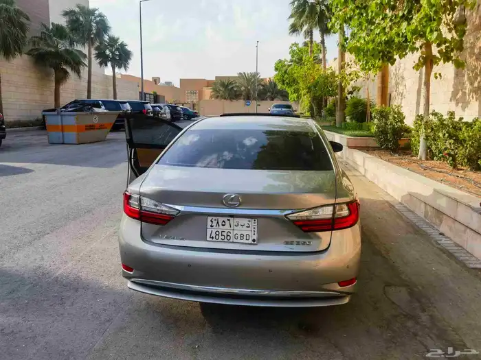 لكزس ES 350 2017 12