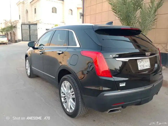 كاديلاك 2017 XT5 وكاله للبيع 3