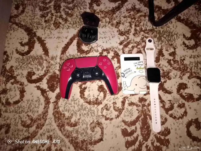 ساعه مع سماعه مع يد سوني 5 مع باور بانك ب 250 0