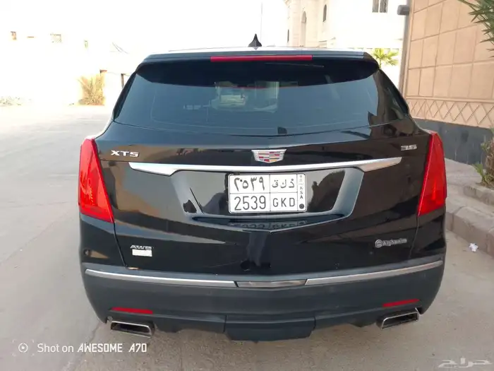 كاديلاك 2017 XT5 وكاله للبيع 4
