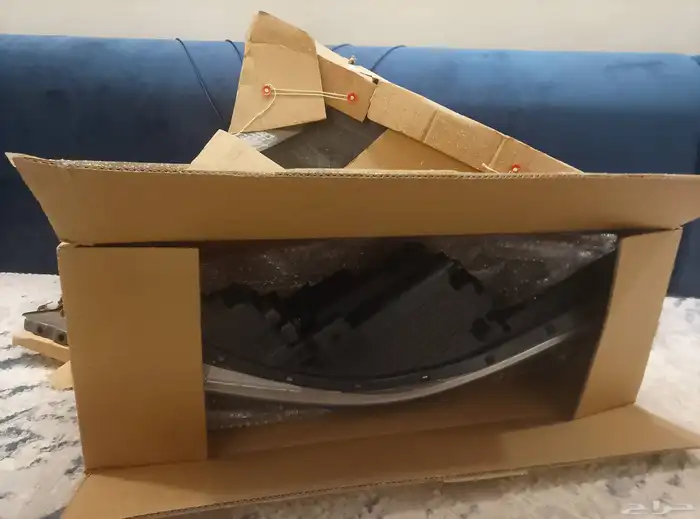 شمعة ورفرف اكسنت يسار 2021 0