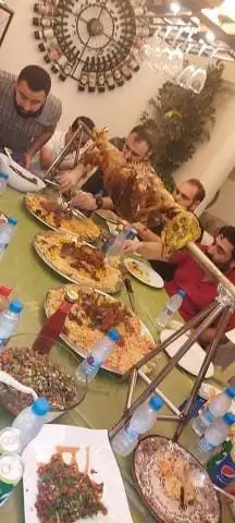 مطعم الخير يقدم خروف سيخ على الجمر 1 خروف مشوي   2   دجاج مش 0