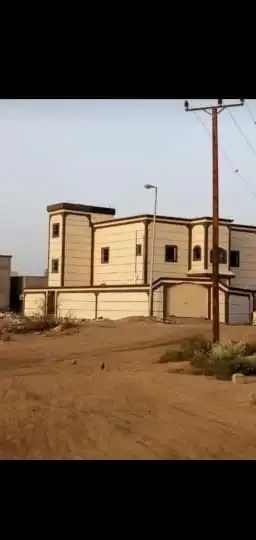 هذه من اشغلناء ديكورات خارجيه والياسه ملونه بلاسمنت الأبيض 3