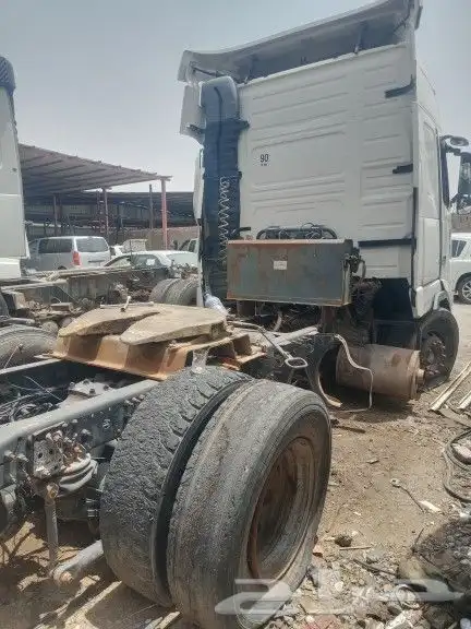 نشتري الشاحنات المعطله والمسقطه 0