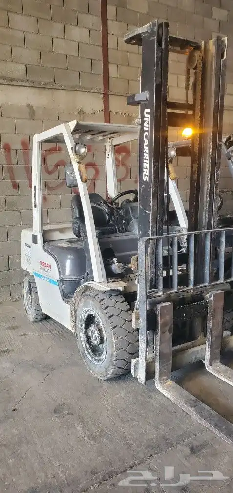 رافعات شوكيه للايجار 0