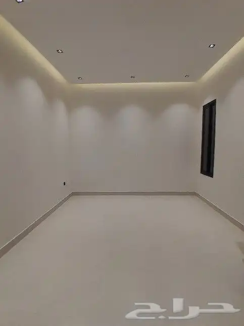 للبيع فيلا روف دور ثاني مع ملحق تشطيب9VIPغرف بالمحاله 820الف 50