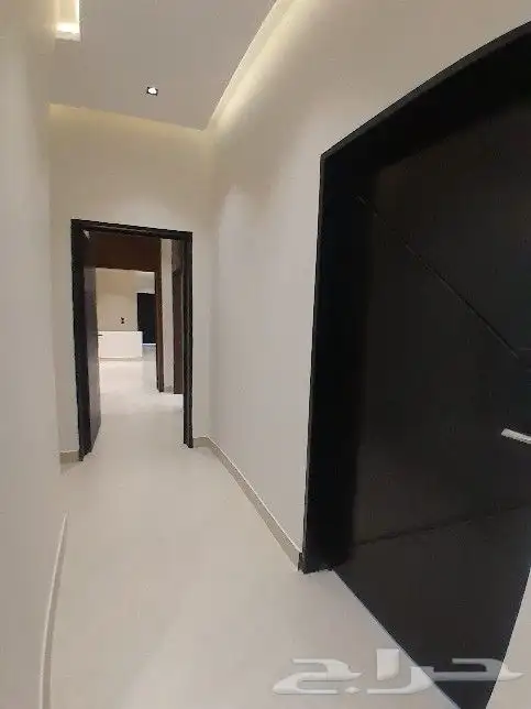 للبيع فيلا روف دور ثاني مع ملحق تشطيب9VIPغرف بالمحاله 820الف 53