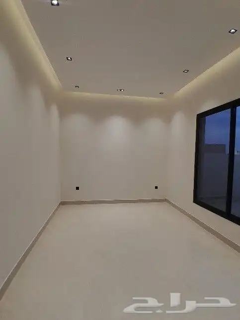 للبيع فيلا روف دور ثاني مع ملحق تشطيب9VIPغرف بالمحاله 820الف 54