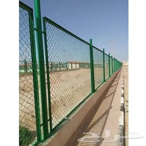 انشاء وتفصيل سور خشب وبنر 9