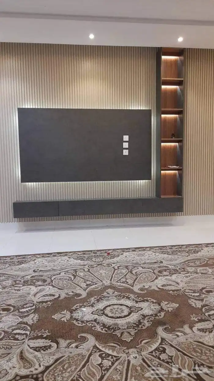 معلم تركيب بديل خشب وبديل رخام وشيبورد وتركيب بركيه 24