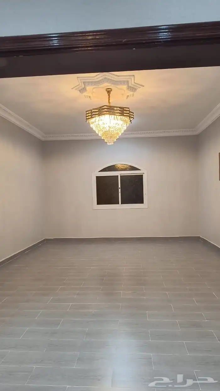 للبيع شقة في المدينة 0