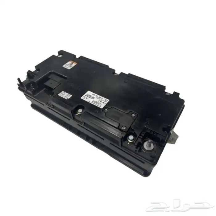 متوفر قطع غيار جديد مستورد بسعر رمزي للالماني والاربي 4