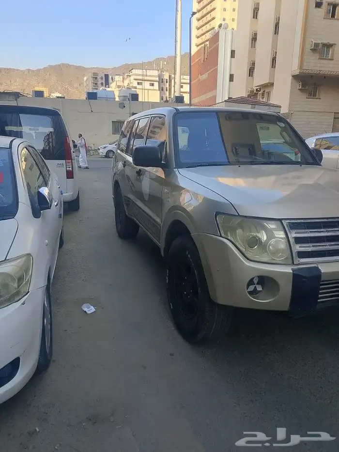 متسوبيشي باجيرو 1