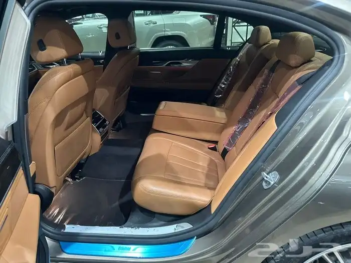 بي أم دبليو Li730 2018 5