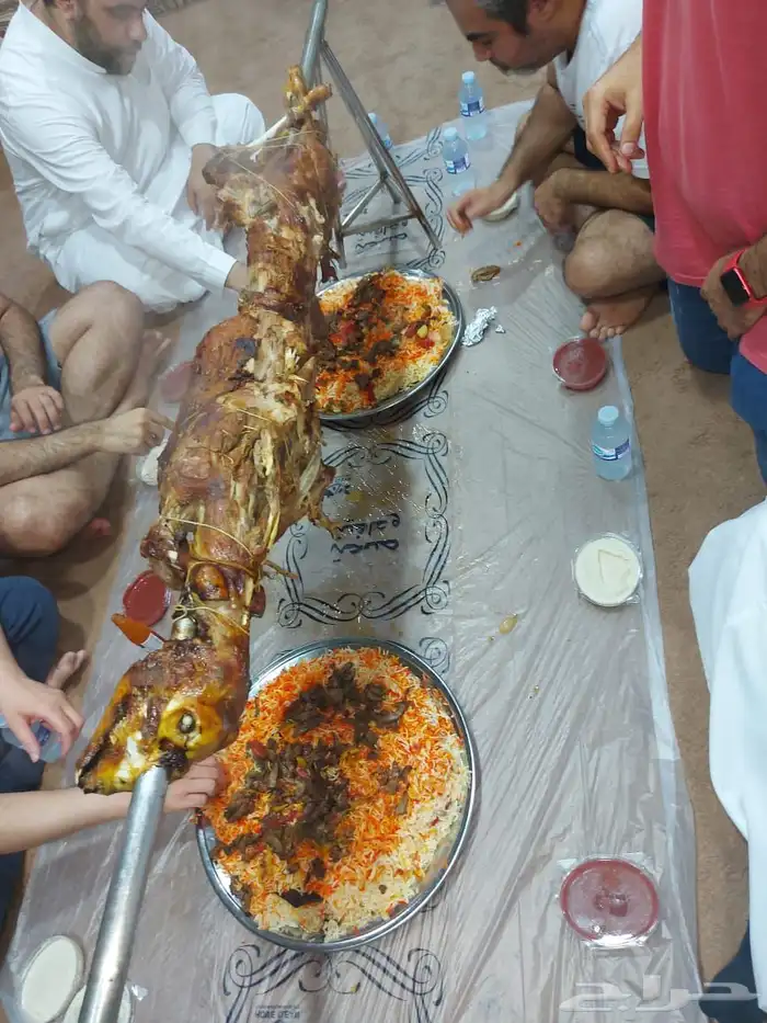 مطعم الخير يقدم خروف سيخ على الجمر 1 خروف مشوي   2   دجاج مش 2