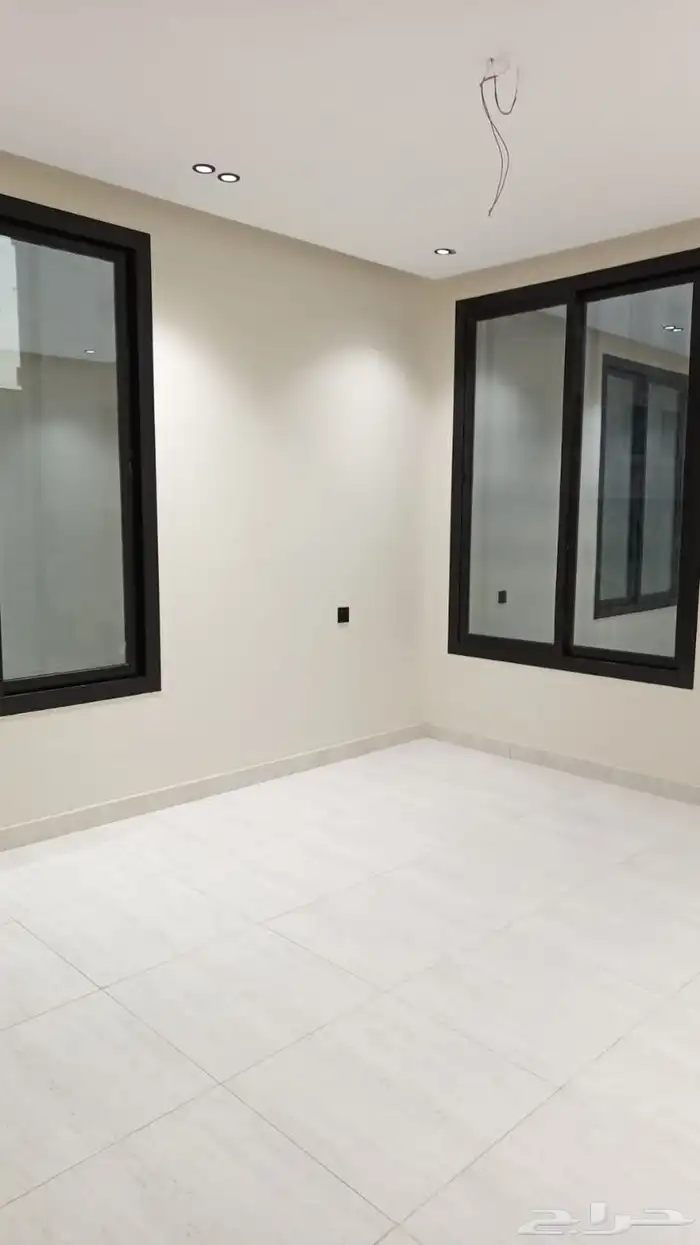 شقه للبيع في حي الروضه جده 4 غرف 1