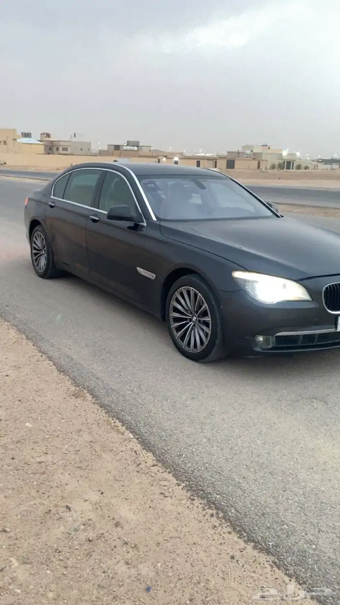 بي ام دبليو 2012 حجم 740 0