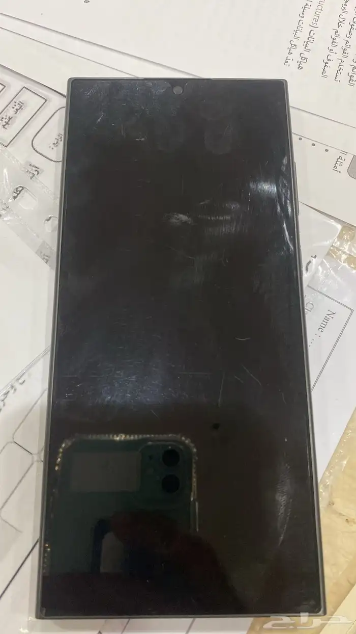 اسم الجهاز C611 الذاكرة 256GB الرام 16GB مدد الاستخدام 2 شه 0