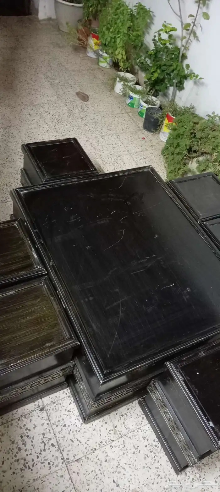 طاوله معه خدماتها 7 قطع جديده مافيه كسور 2
