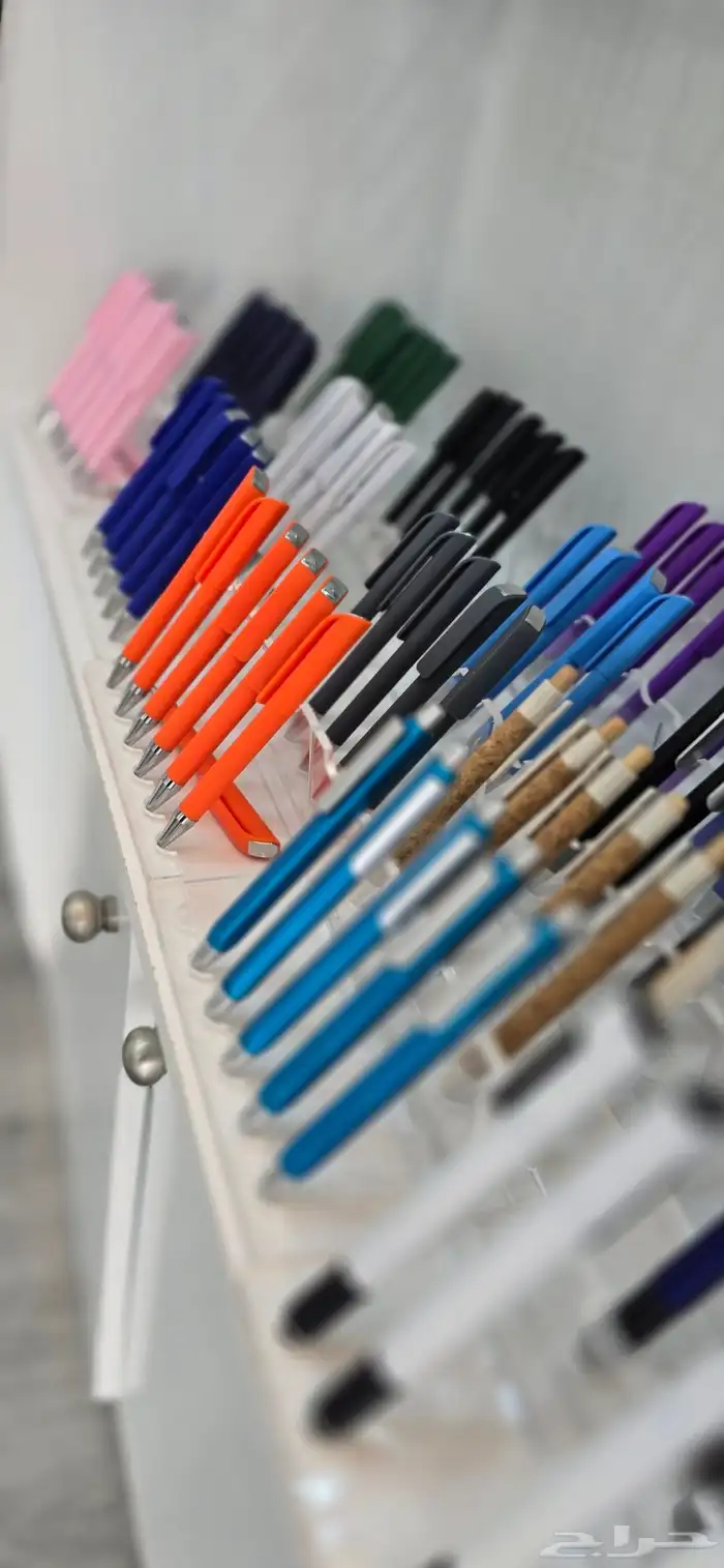 اقلام مطبوعة باللوغو الخاص بك 1