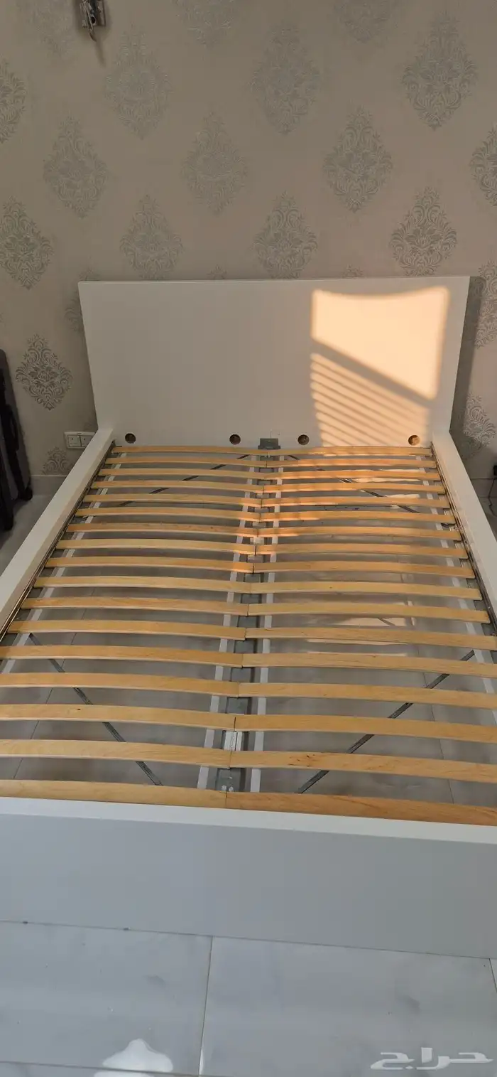 سرير نفرين ونص 0