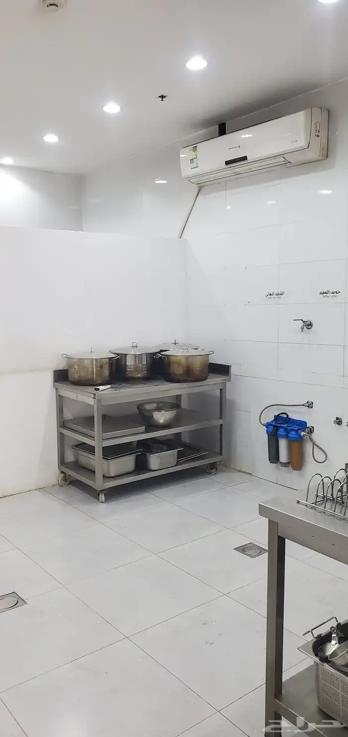محل للتقبيل 4
