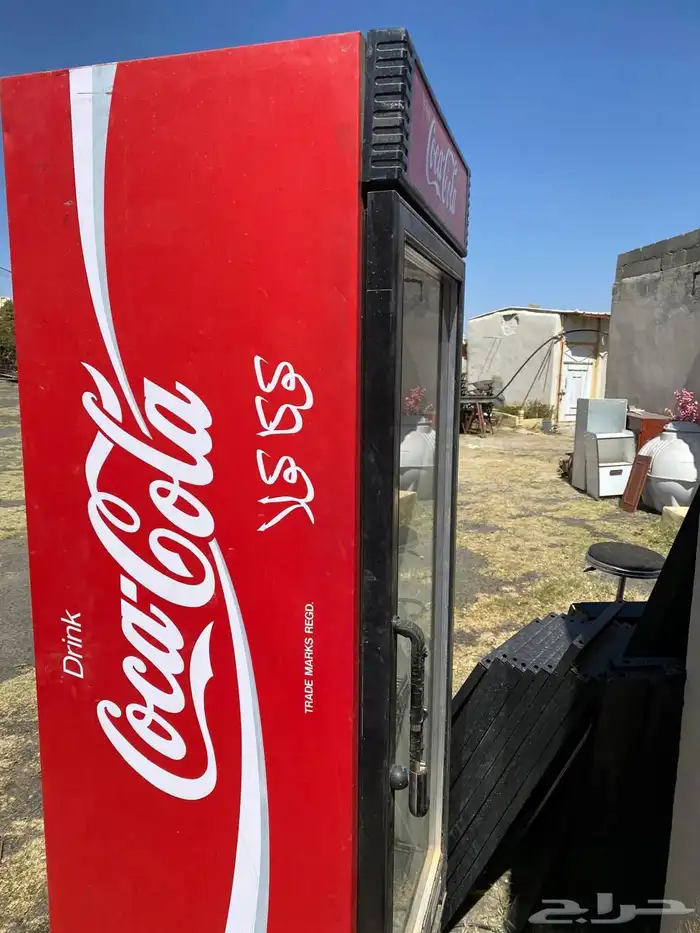 للبيع ثلاجات وطاولات 1