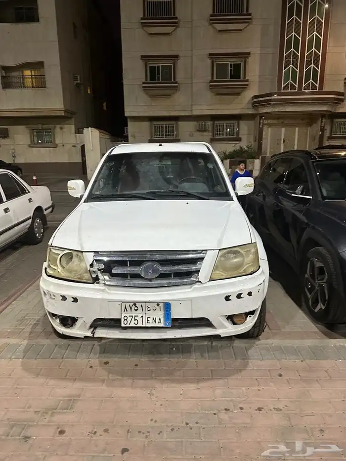 ونيت تاتا 2013 السياره تحتاج مكينه او توضيب للبيع 0