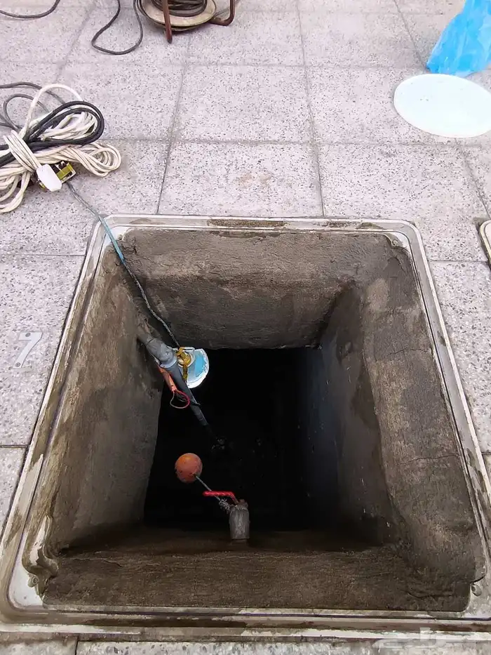 شركة تنظيف خزانات غسيل مكيفات رش حشرات نظافه كنب وسجاد نظافه 1