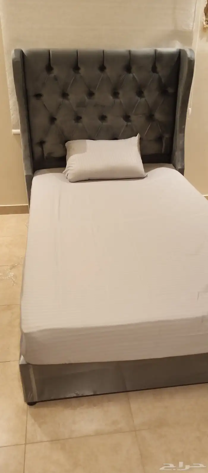 يوجدلديناالسره نفرونص المخمل بسعرالجمله التوصيل وتركيب مجاني 9