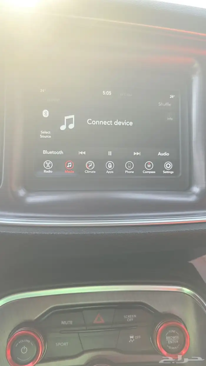 dodge challenger 2018 lcd with carplay 0