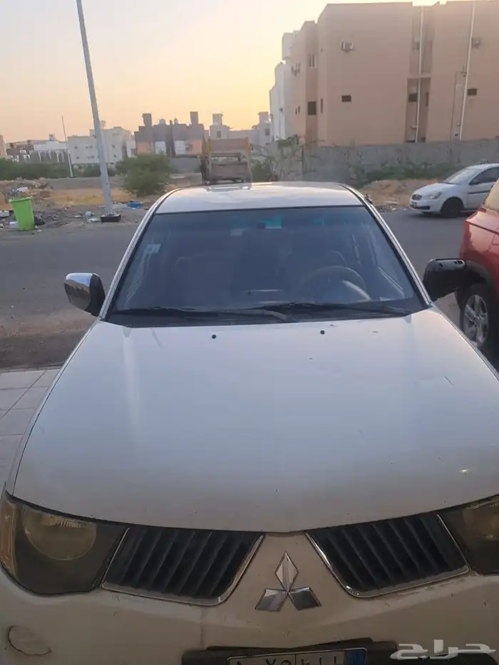 MITSUBISHI L200 4