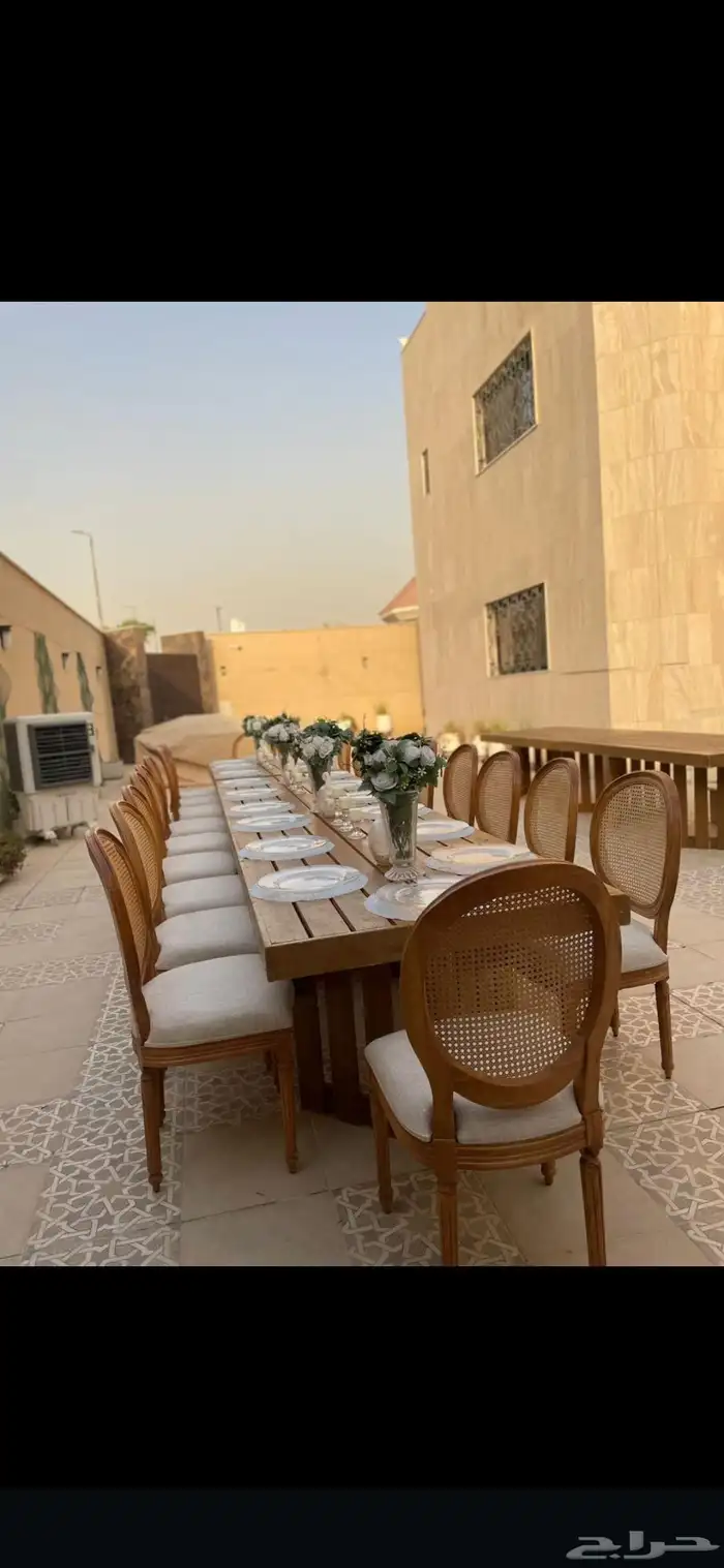 للحفلات والمناسبات قهوجينن وصبابين كراسي بنوعها اطولات بأنوا 3