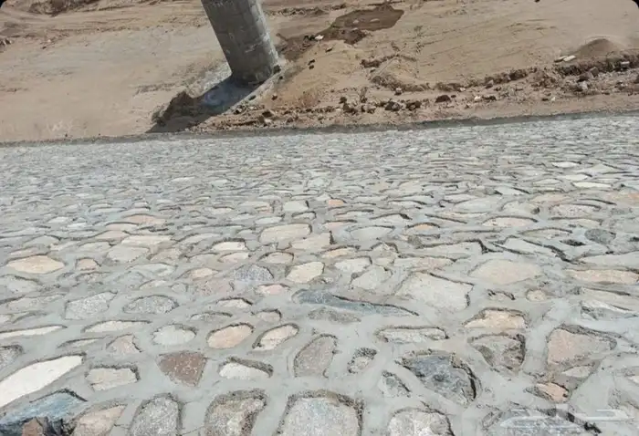 بوكلين شغل بنا حجر ربربه رصوص دفان دقاق شغل ب الساعه او بمتر 2