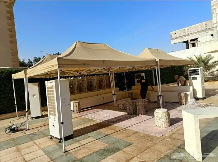 تاجر مظلات وخيام جلسات خارجيه 2