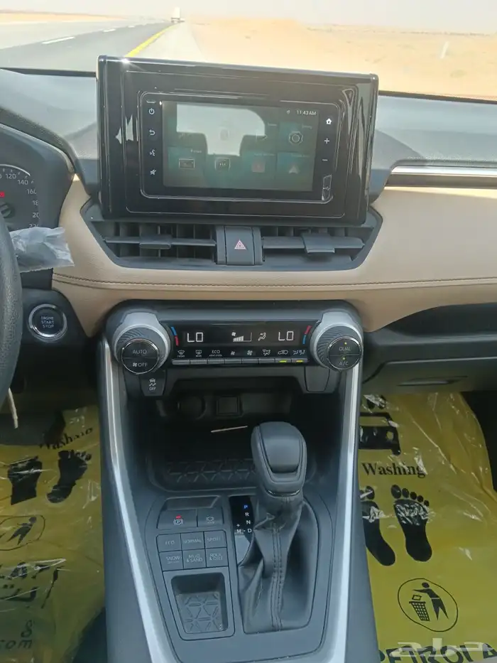 تويوتا راف فور 2021 1