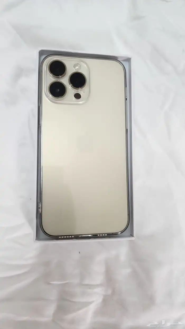 ايفون 14 برو ماكس شبه جديد بطاريه 93 لم يدخل صيانه ابدا 8