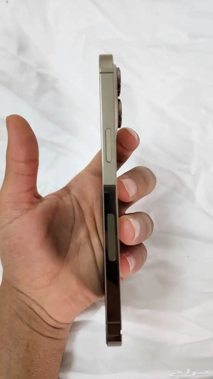 ايفون 14 برو ماكس شبه جديد بطاريه 93 لم يدخل صيانه ابدا 4