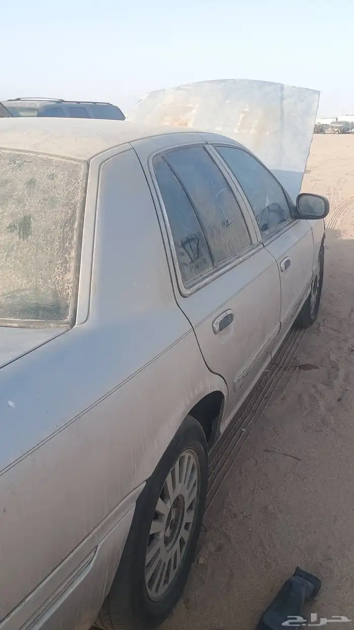 قطع غيار فقط فورد ماركيز موديل 2010 جميع قطع الغيار متوفرة 3