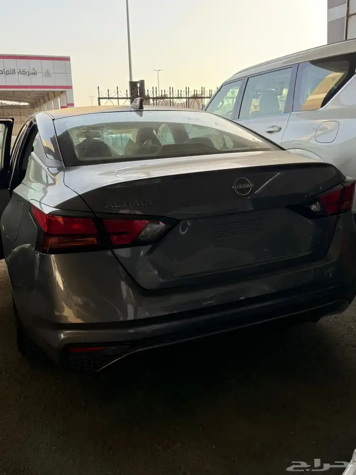 نيسان التيما استندر 2024 اقل الأسعار رمادي واسود وازرق 5