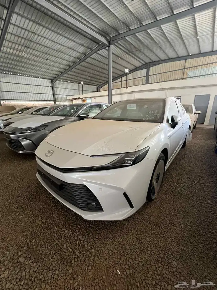 تويوتا كامري LE 2025 4