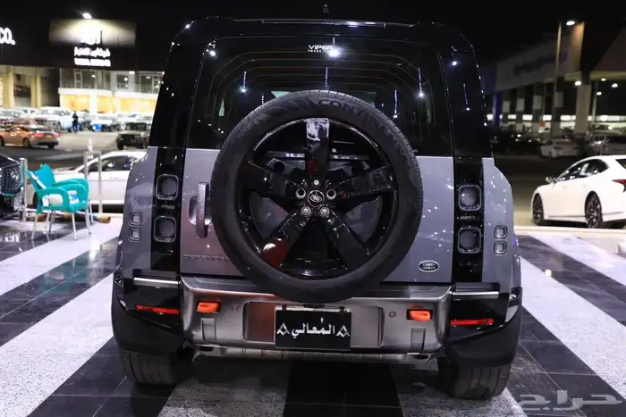 السيارات لاند روفر ديفندر X90 موديل 2022 8