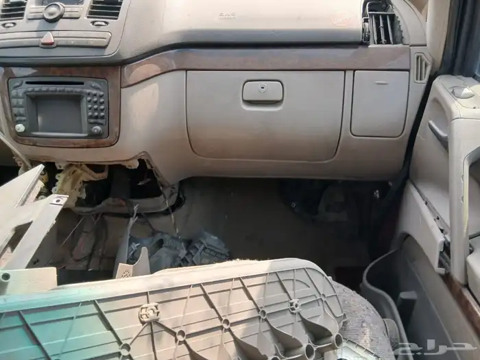 فان مرسيدس عائلي 5000 5