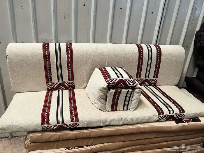 مجالس بيوت شعر وخيام سجاد ومشبات وجميع مستلزمات البر 18