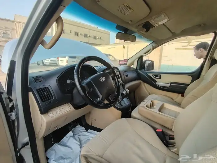 سيارة هيونداي H1 2009 5