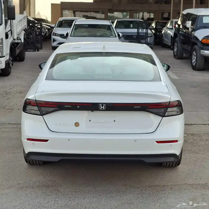 هوندا اكورد 2025 EX نص فل خليجي السعر 129 الف شامل الضريبه 6