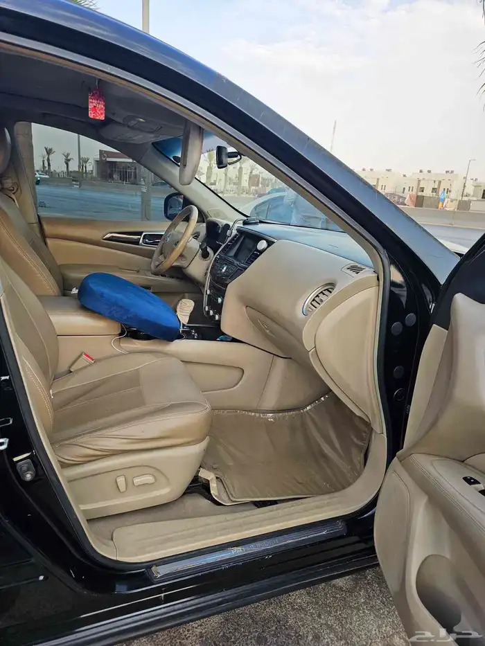 Nissan Pathfider Full Option (2013) 5